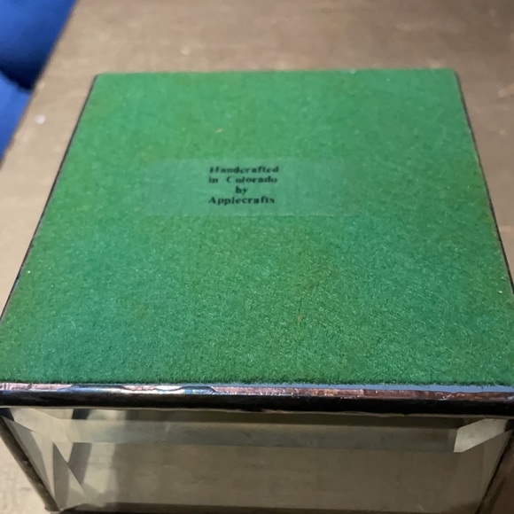 Glass trinket box - Picture 4 of 6